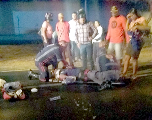 O acidente foi registrado no fim da tarde desta sexta-feira (13), na avenida Prestes Maia, no bairro Vila Nova  (Foto: A Cidade)