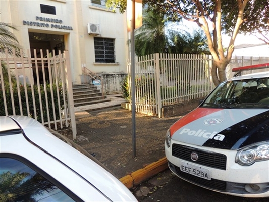 Diante dos fatos, os dois foram conduzidos para o 1º Distrito Policial de Votuporanga (Foto: Arquivo/A Cidade)