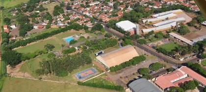 Prefeito destaca início da obra do estádio de futebol