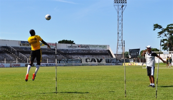 CAV encerra 1ª fase contra São José "B" no Plínio Marin