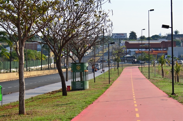 A Frente pela Democracia realizará um ato no próximo sábado, às 16h, no Parque da Cultura para escrever “Ditadura Nunca Mais” nos vidros traseiros dos carros dos moradores que se dispuserem a apoiar (Foto: Divulgação/Prefeitura de Votuporanga)