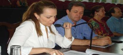 Vereador e secretária da saúde batem boca em audiência