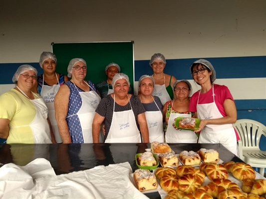 Durante o curso, os alunos aprendem a fazer diversas receitas, tanto doces quanto salgadas (Foto: Divulgação)