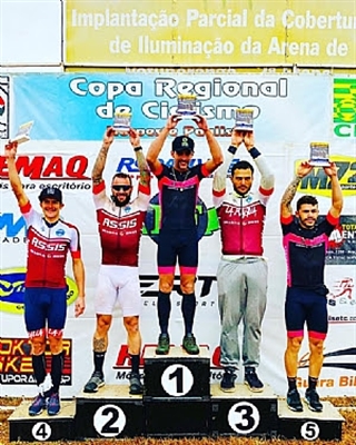 Na manhã do último domingo (04/08), foi promovida em Votuporanga a 6ª etapa da 20ª Copa Regional de Ciclismo (Foto: Prefeitura de Votuporanga)