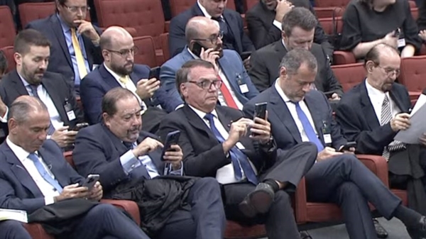 Bolsonaro acompanhou o primeiro dia do julgamento Foto: TV Justiça