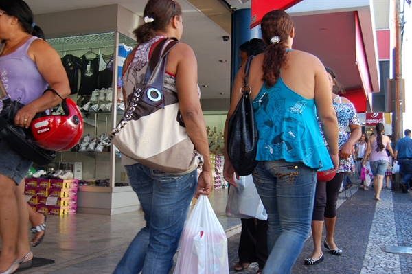 Saldo de empregos continua negativo na cidade