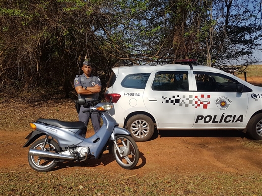 A ocorrência foi apresentada na delegacia de polícia civil da cidade (Foto: Divulgação/Policiais Militares)