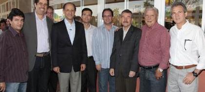 Diretores da Airvo participam da inauguração de escola