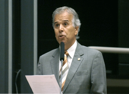 Deputado federal Edinho Araújo sofre acidente na Euclides da Cunha