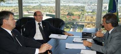 Dado e Osvaldo cobram recursos para Santa Casa