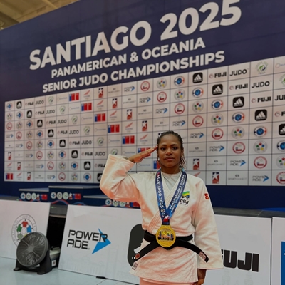 Nauana Silva conquistou a medalha de ouro no Campeonato Pan-Americano e Oceania Sênior  (Foto: Arquivo Pessoal)