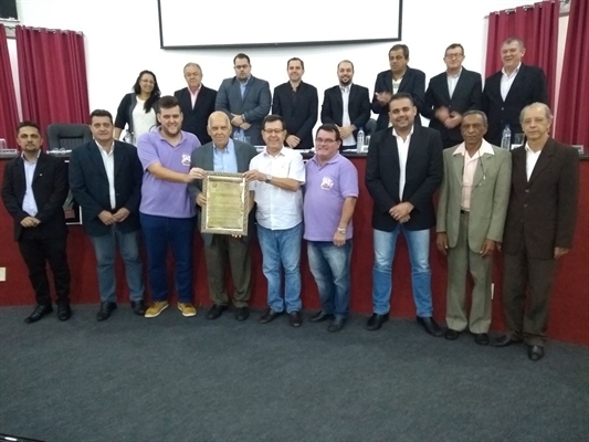 Cidade FM é homenageada na Câmara Municipal