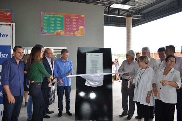 Diversas pessoas participaram da inauguração do novo espaço de convivência na manhã deste sábado (Foto: Daniel Castro/A Cidade)