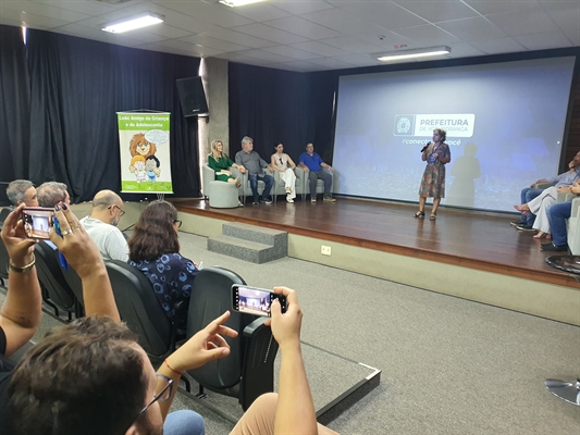 O prefeito Jorge Seba, parceiros da campanha e representantes das entidades beneficiadas pelo “Leão Amigo” se reuniram ontem (Foto: A Cidade)