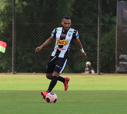 O atacante João Marcos chega como reforço ao CAV para a partida que poderá garantir a classificação para a segunda etapa do torneio  (Foto: Rafael Bento/CAV)