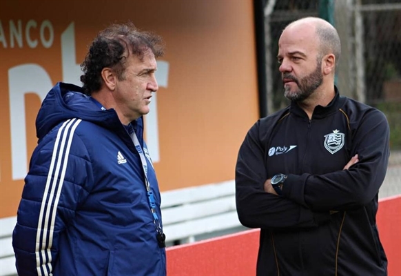 Cuca e Rogério Mancini; São Paulo e o Clube Atlético Votuporanguense disputaram um jogo-treino na capital (Foto: Rafael Bento/CAV)