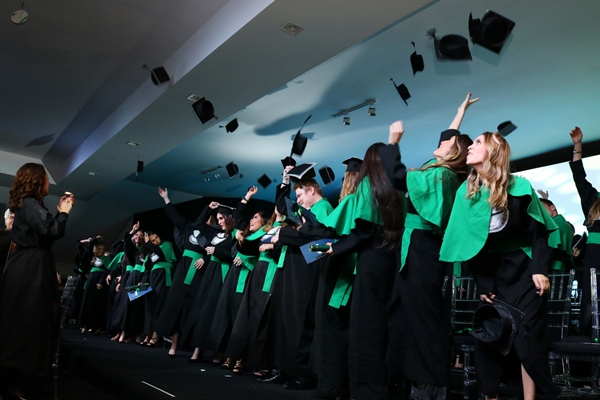 A UNIFEV realizou, na noite da última sexta-feira (dia 5), a Colação de Grau da 2ª turma do curso de Medicina (Foto: Unifev)