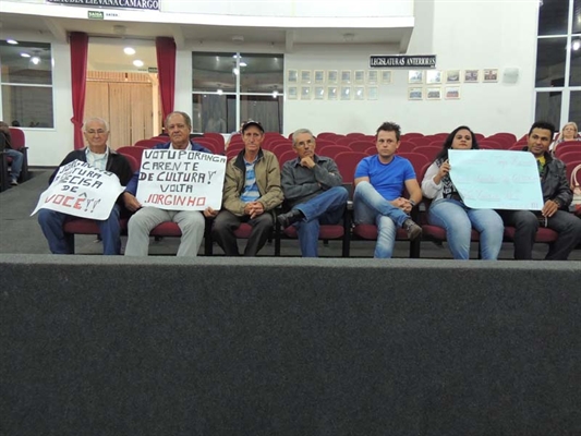 Prefeito estuda cinco nomes para novo secretário