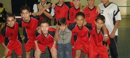 Parisi é campeã de futsal nas Olimpíadas Escolares