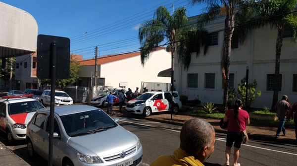 O objetivo do protesto é a reabertura das atividades comerciais no município Foto: Reprodução/Votuporanga Tudo)