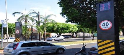 Prefeitura prepara sinalização para início dos radares