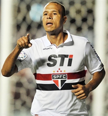 São Paulo e Corinthians medem forças no Morumbi