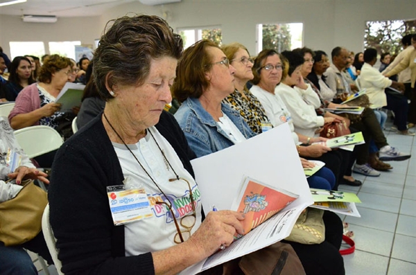 Conferência debate qualidade de vida dos idosos