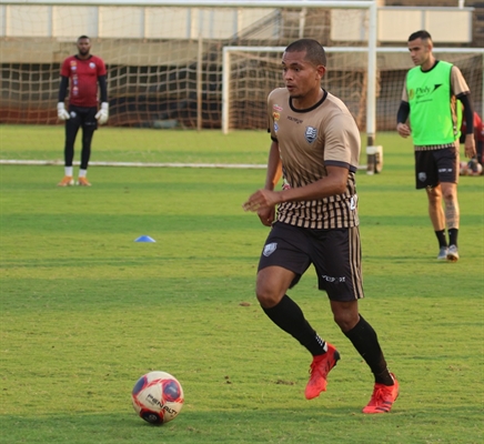 O atacante Murilo Oliveira já treinou na tarde desta quarta-feira (15) com o elenco da Votuporanguense, focado na disputa da Copa Paulista  (Foto: Rafael Bento/CAV)