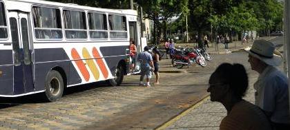 Câmara vota redução de idade para transporte gratuito