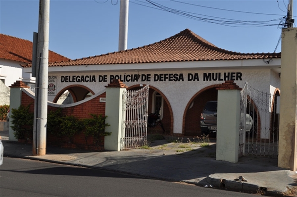 O caso foi encaminhado para a Delegacia de Defesa da Mulher de Votuporanga (Foto: Arquivo/A Cidade)