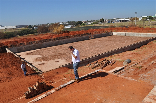 Parque aquático tem piscina olímpica de 50 metros