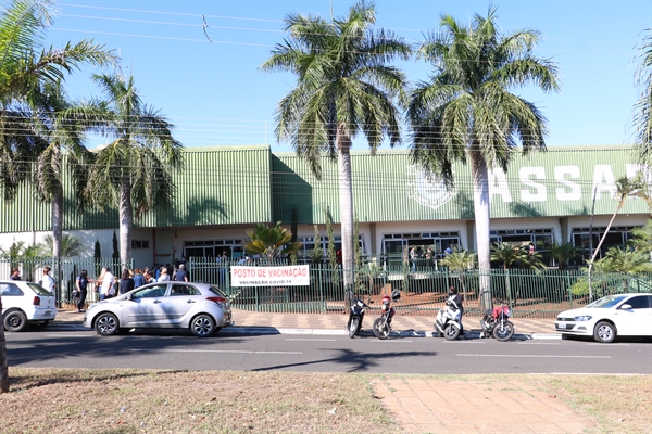 Posto-volante no salão social do Assary Clube de Campo será sede do plantão de vacinação contra a Covid-19 neste sábado (24), das 8h às 16h (Foto: Prefeitura de Votuporanga)