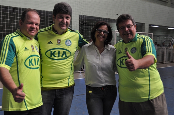 Lideranças políticas são homenageadas