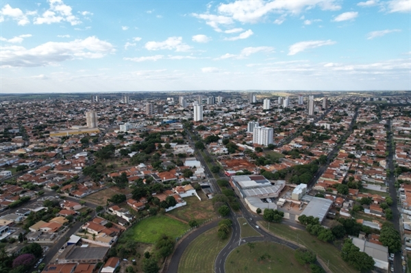 Em Votuporanga, a maioria dos estabelecimentos permanecerão fechados  (Foto: Prefeitura de Votuporanga)