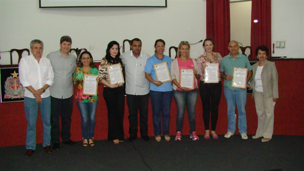 Câmara Municipal presta homenagem aos agentes comunitários de saúde 