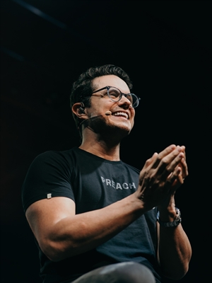 Deive Leonardo acumula milhões de seguidores nas redes sociais (Foto: Instagram Deive Leonardo)