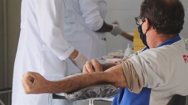 A ação em parceria com uma indústria da cidade, conseguiu mais de 500 novos doadores cadastrados em Rio Preto (SP) (Foto: Reprodução/TV TEM)