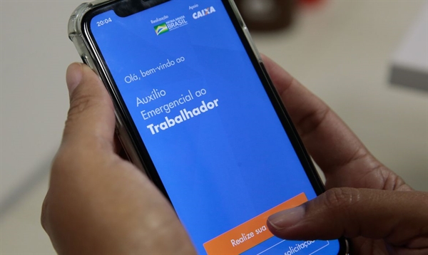 O auxílio emergencial é parte das ações do governo federal para reduzir os impactos socioeconômicos causados pela pandemia de Covid-19 (Foto: Marcello Casal Jr/Agência Brasil)