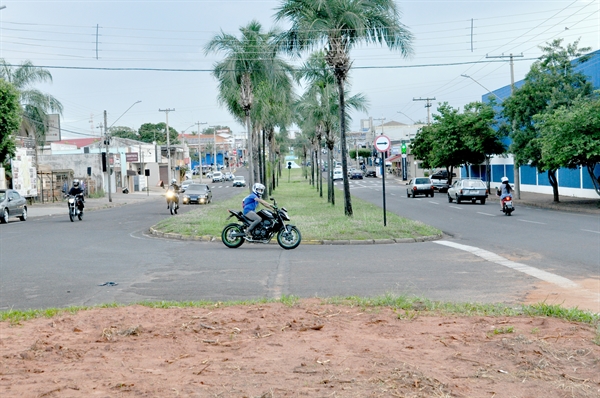 A Avenida Emilio Arroyo Hernandes receberá uma visita técnica hoje para definição do projeto de revitalização (Foto: A Cidade)