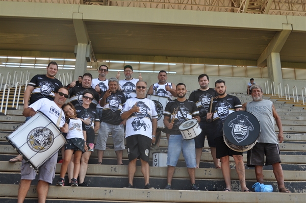 Torcedores marcaram presença no último treino antes da semifinal deste domingo (Foto: A Cidade)