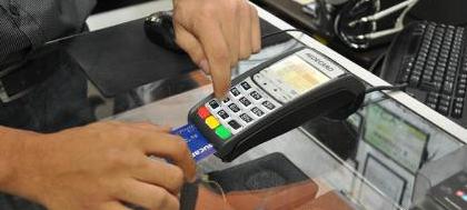 Novos cartões de crédito terão menos tarifas, em junho