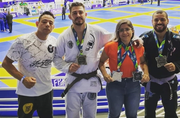 Emerson, Maurício, Eloisa e Jhony representaram Votuporanga no Sul-Americano (Foto: Arquivo Pessoal)