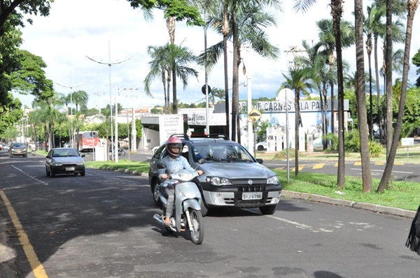 Avenida Antônio Augusto Paes, mais conhecida em Votuporanga como a do Lanchopão