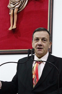 O desembargador do Tribunal Regional do Trabalho 15, Dr. Francisco Alberto de Motta Peixoto Giordani, ministra o workshop