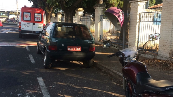 Um motociclista de 59 anos, identificado como L.A.R., morador de Votuporanga, caiu após tentar desviar de um gato Foto: Aline Ruiz/A Cidade