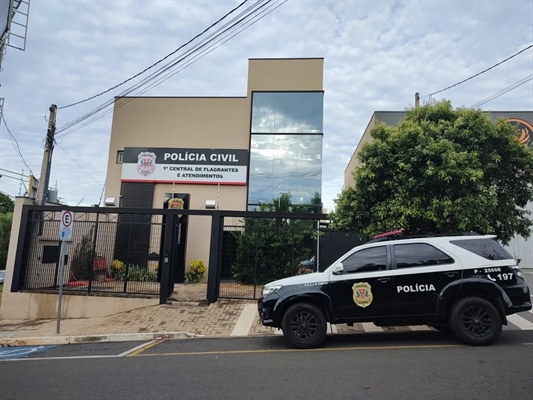  Tentativa de homicídio ocorreu na Rua Dom José Joaquim Gonçalves em Rio Preto; vítima foi socorrida em estado grave (Foto: Reprodução)