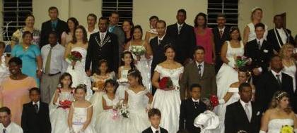 Quase 70 casais participarão do casamento comunitário 