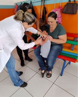 A EMEI Ana Maria de Jesus, localizada em Cardoso, recebeu a campanha de vacinação  (Foto: Prefeitura de Cardoso)