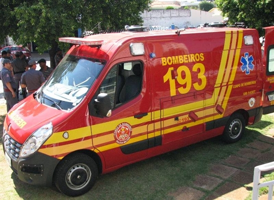 Segundo informações do Corpo de Bombeiros de Votuporanga, a denúncia de mau cheiro foi feita pelos próprios vizinhos, que acionaram a corporação e a Polícia Militar