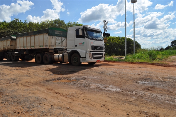 Estado e município acertam  recapeamento da Estrada do 27 